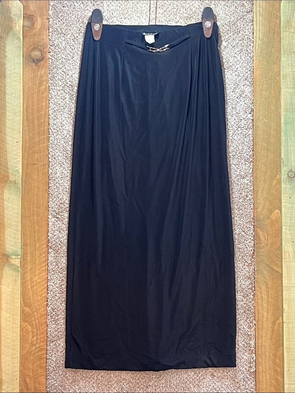 Versatile Black Maxi Skirt with Subtle Waist Accent